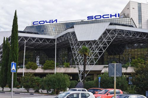 sochi-kak-dobratsya-iz-aeroporta-do-centra-goroda-i-adlera