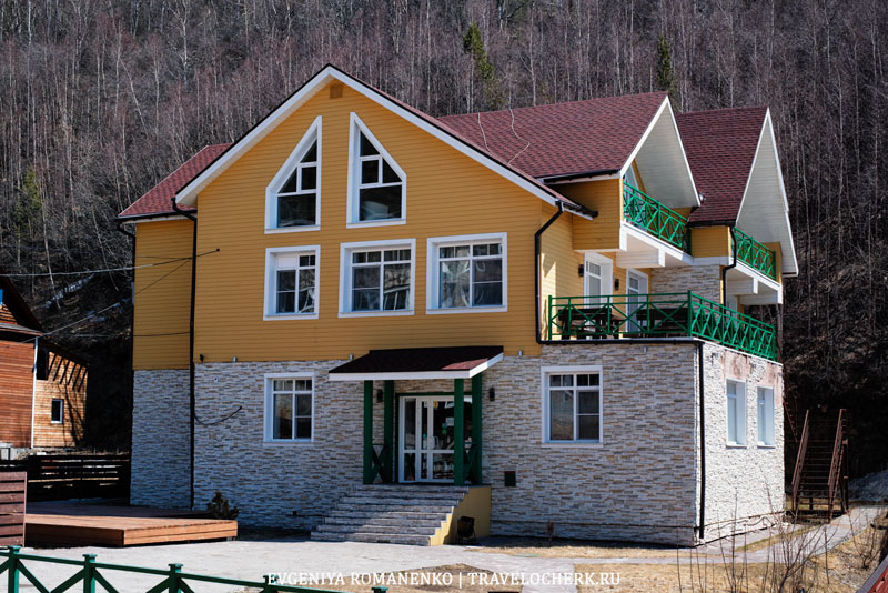 otel-baikal-han-listvyanka